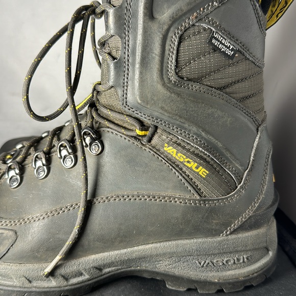 Vasque SnowBurban UltraDry Winter Boot - Mens size 8 M
Style 7804 waterproof - Picture 8 of 15